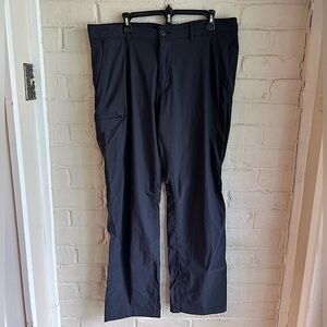 REI size 38 x 32 mens athletic outdoor comfy lightweight black pants